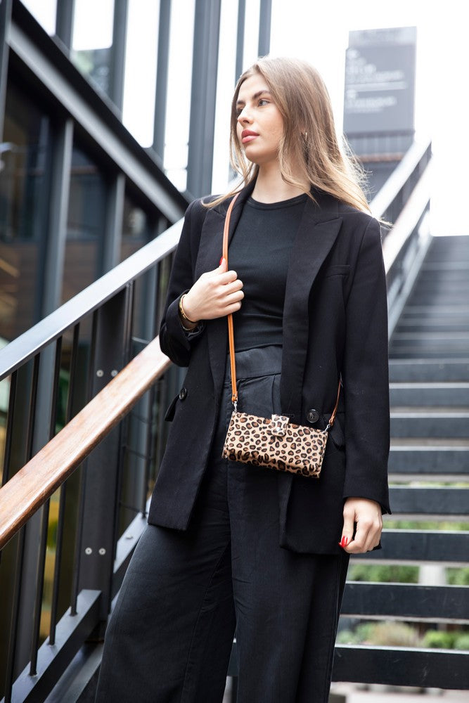 Lozan Geldbörse mit Riemen aus echtem Leder