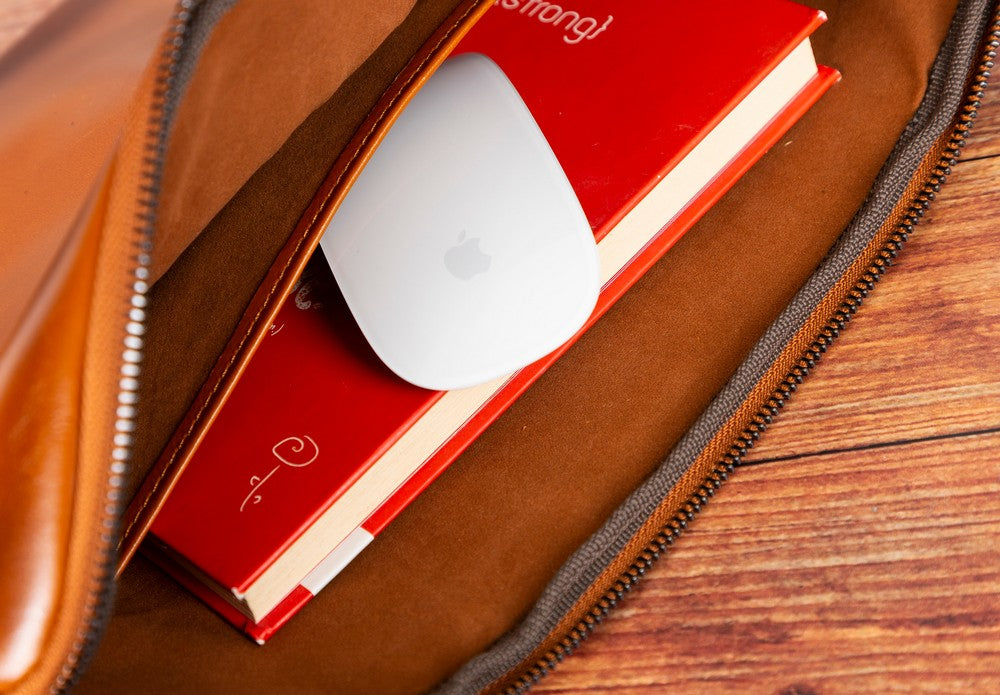 Awe Laptop-/Tablet-Hüllen aus echtem Leder