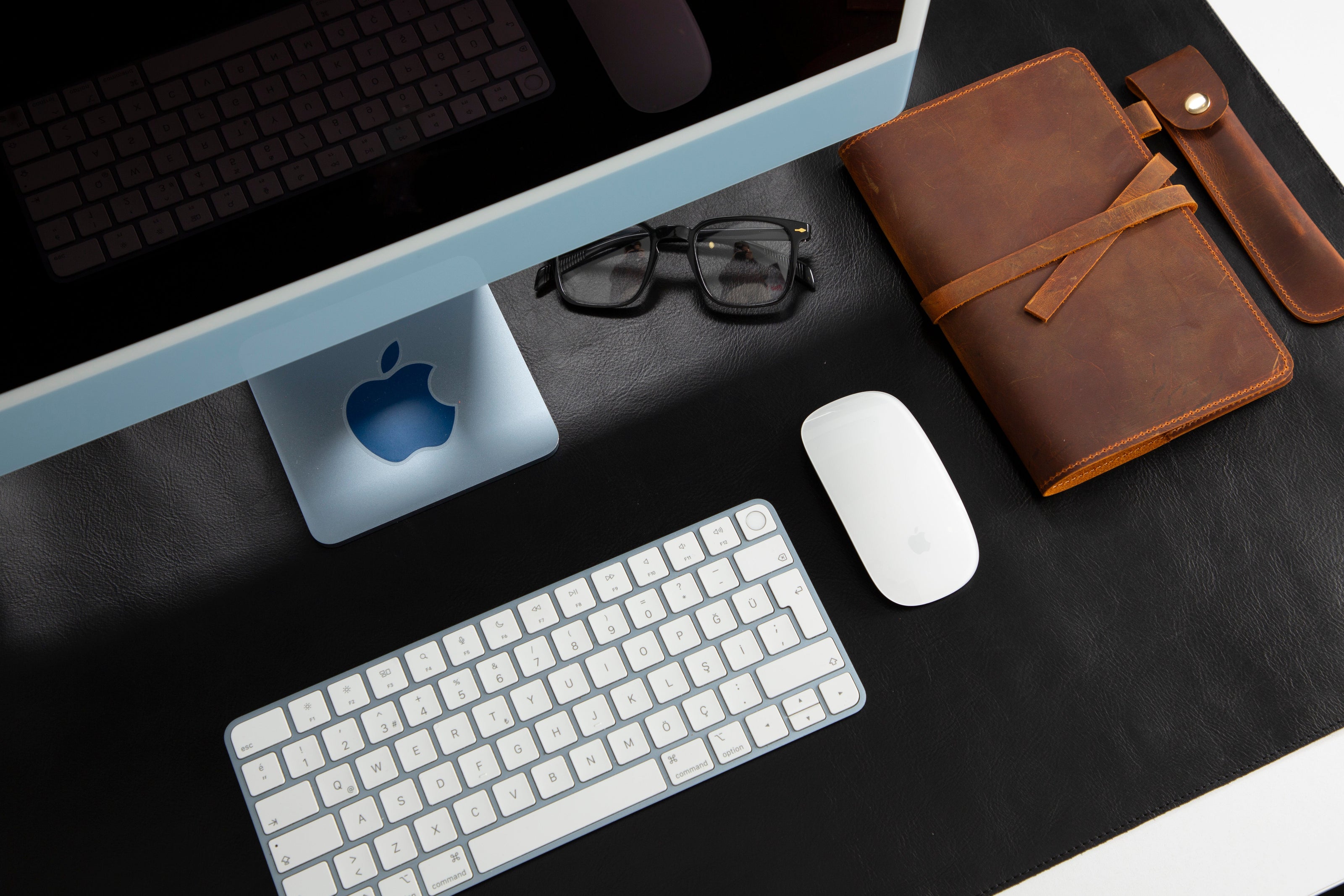 Anpassbare Schreibtischunterlage aus echtem Leder