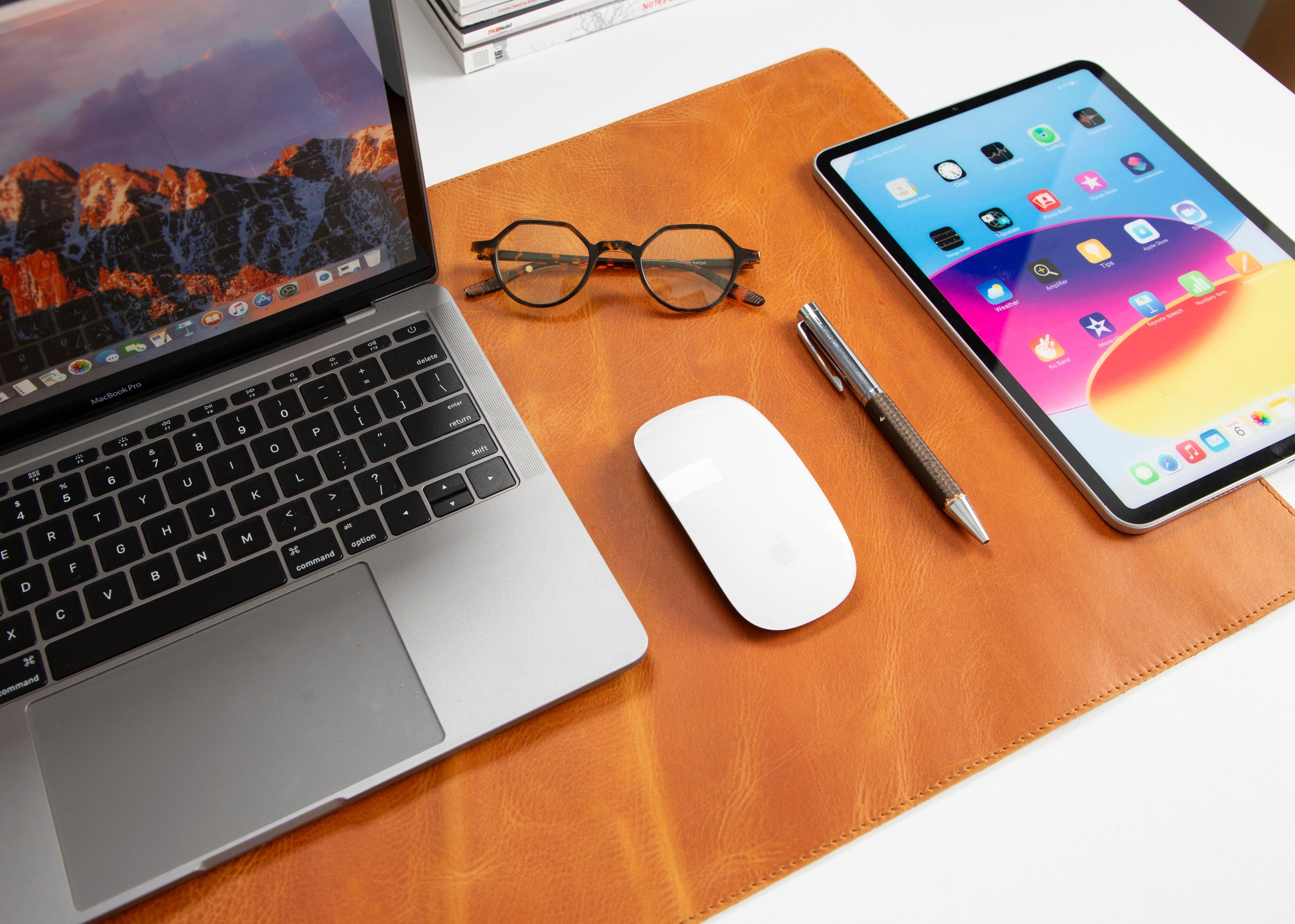 Anpassbare Schreibtischunterlage aus echtem Leder