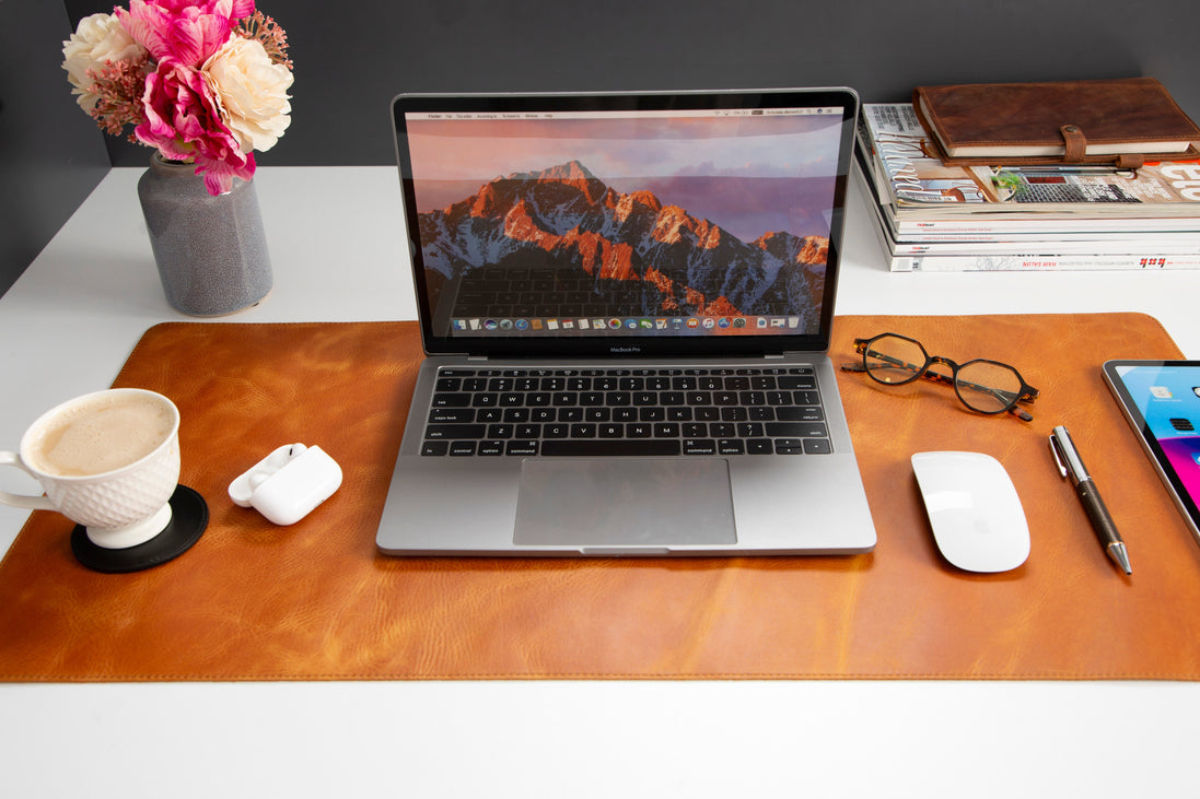 Anpassbare Schreibtischunterlage aus echtem Leder