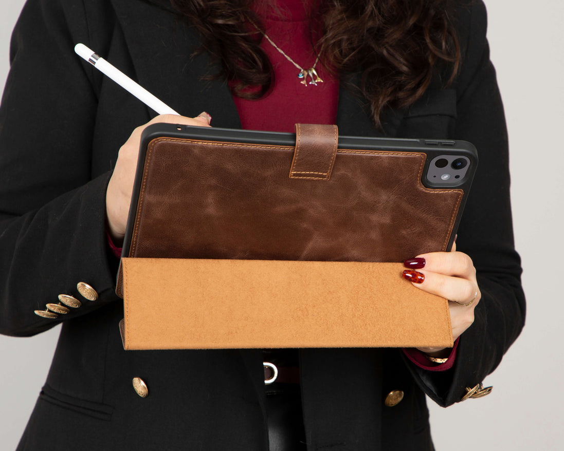 Trigon Lederhülle für iPad Pro 11" (2024)