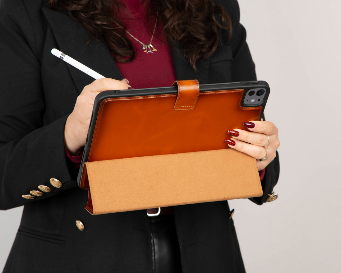 Trigon Lederhülle für iPad Pro 11" (2024)