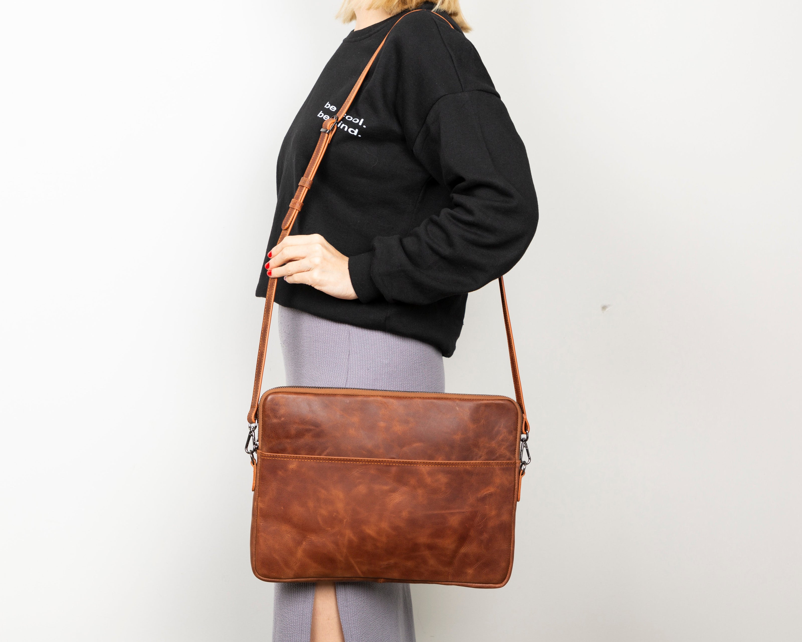 Awe Laptop-/Tablet-Hüllen aus echtem Leder