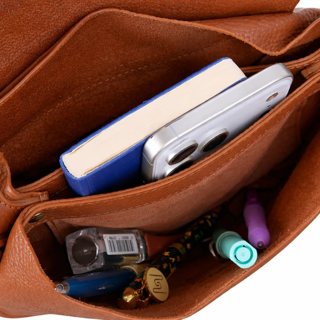 Carrera Arvelia Leather Women's Bag