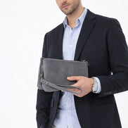Herrenhandtasche aus Carrara Vernox Leder