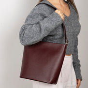 Elena Damen-Ledertasche