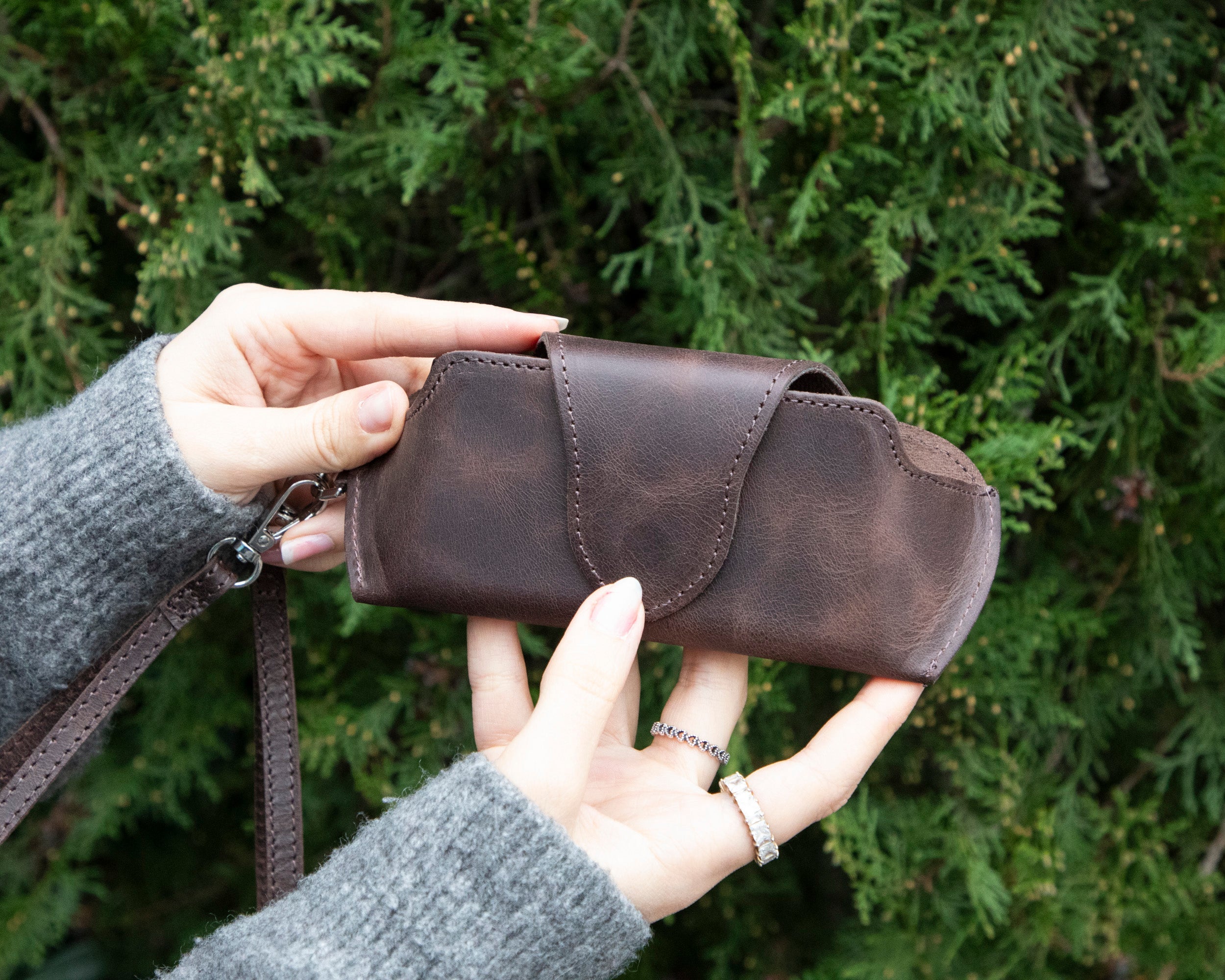Riviera Genuine Leather Glasses Case – Handmade Eyeglass & Sunglasses Cover for Men & Women