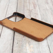 Ultimate Jacket iPhone 14 Serie Echtlederhülle / UJ