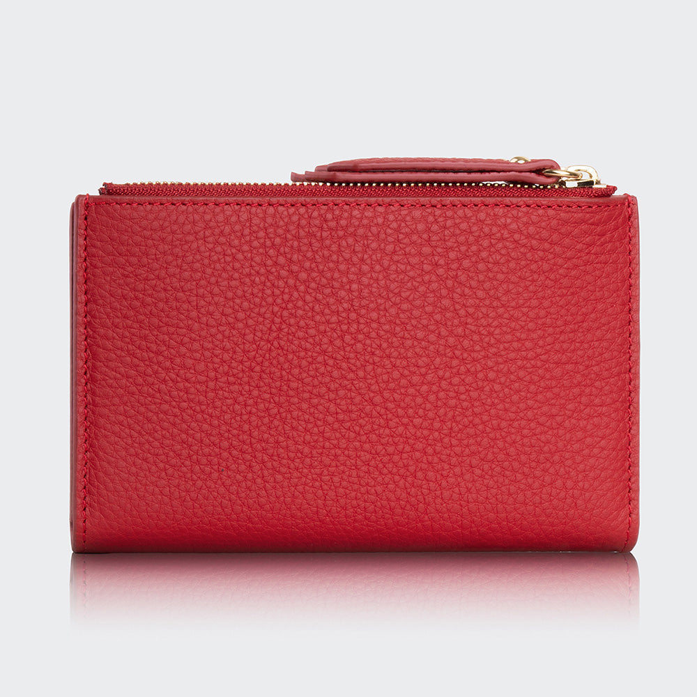 5107 Women Two Pocket Leather Wallet With Magnetic Closure